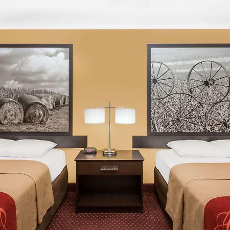 ซูเปอร์ 8 บาย วินด์แฮม อาเมส Hotel เอมส์ ภายนอก รูปภาพ